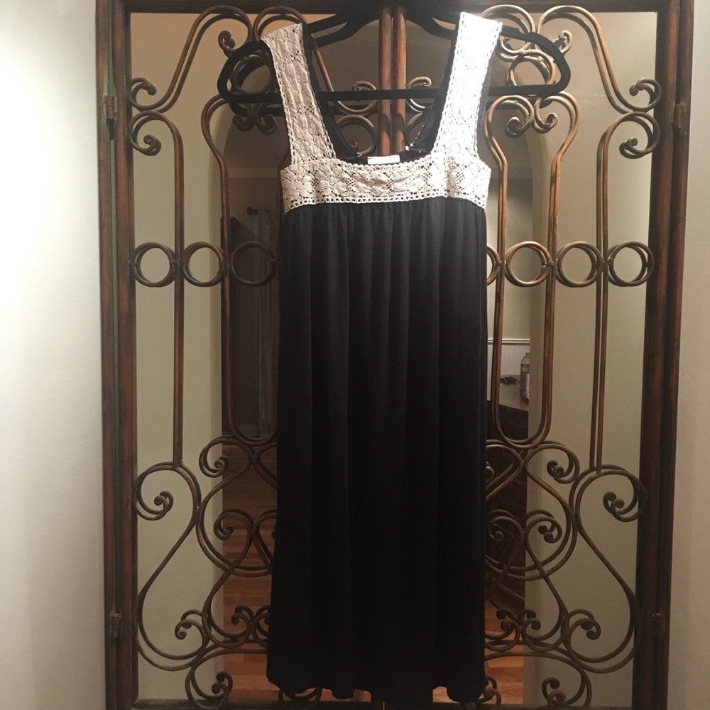 Black Dress ❤️bundle me❤️